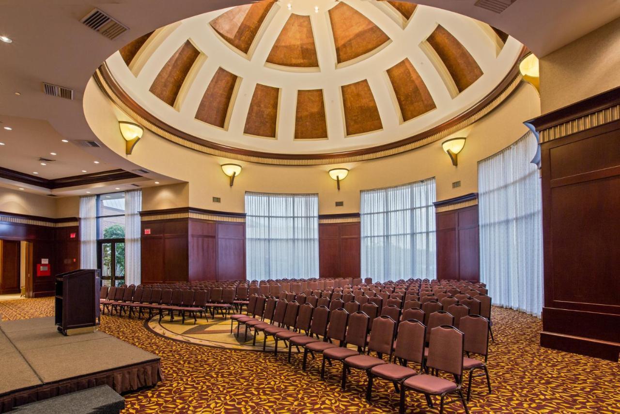 Crowne Plaza Providence-Warwick Exterior foto